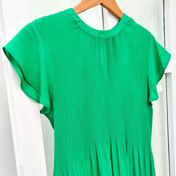 NWOT Adrianna Papell Georgette Scoop Neck Emerald Pleated Blouse - Picture 4 of 7